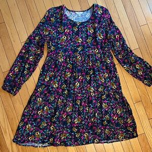 Time & Tru women’s flowered dress. Size Medium
